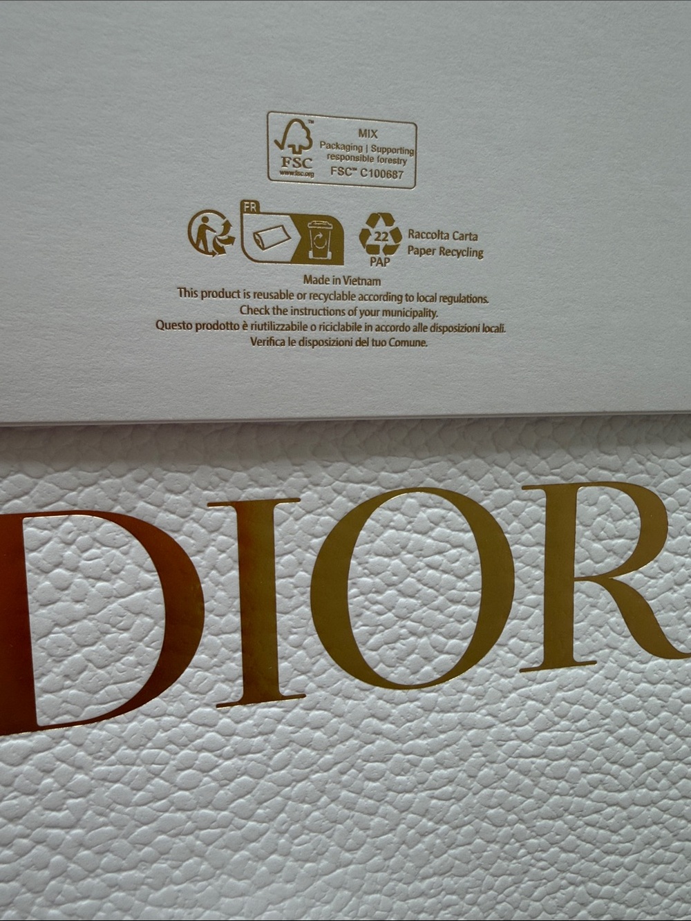 Dior White Textured Gift bag, envelope , ribbon with Gold Logo, New - Picture 11 of 11